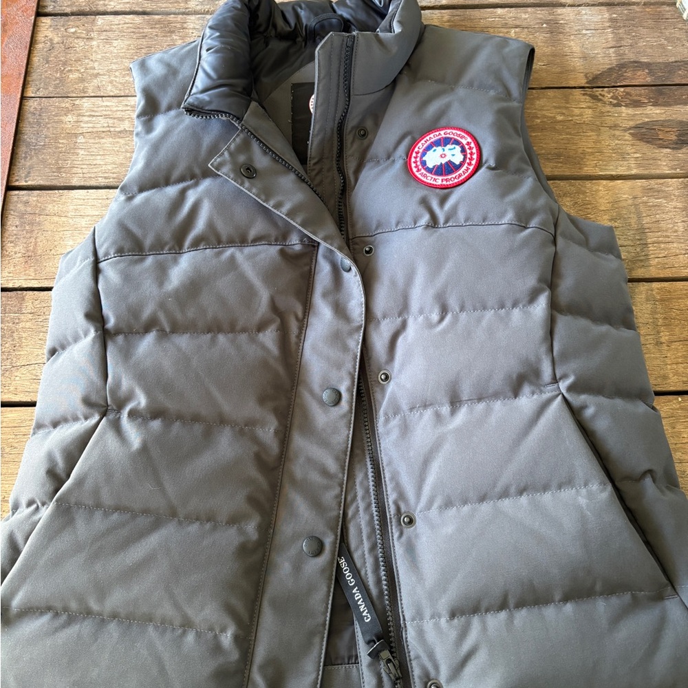 Canada Goose Charcoal Vest